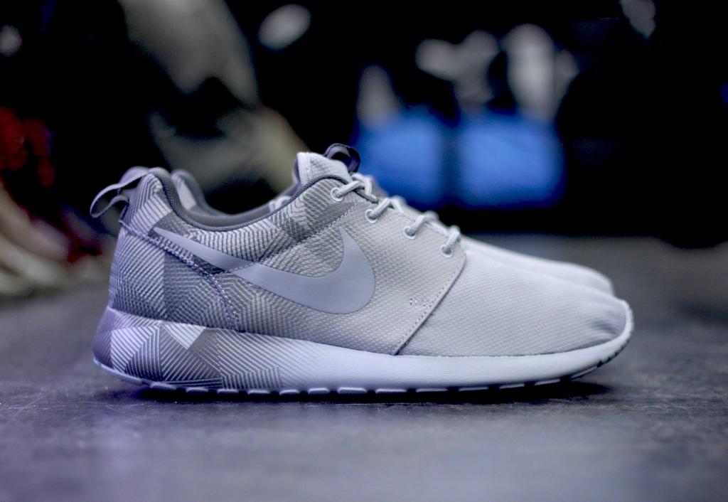 nike roshe run print nike roshe run print
