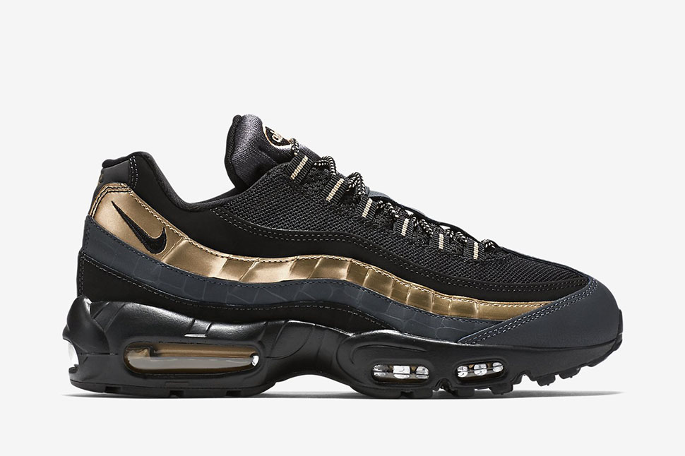 black and rose gold air max