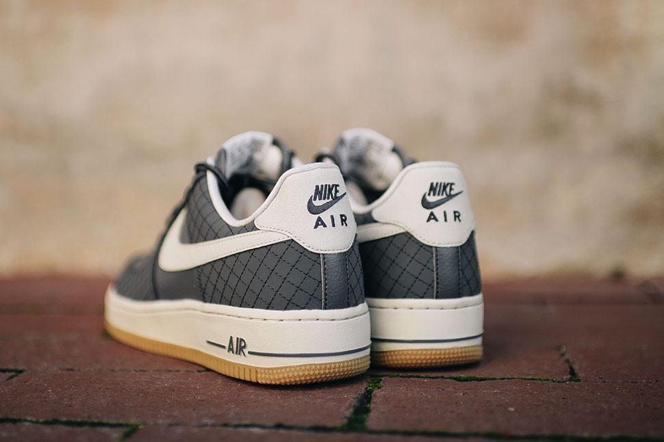 nike air force 180 low black gum