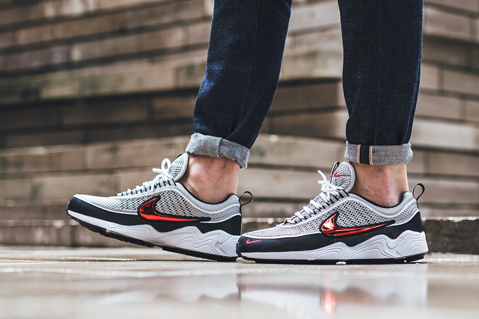 nike spiridon ultra black