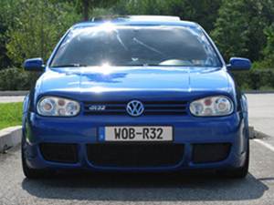Volkswagen R32