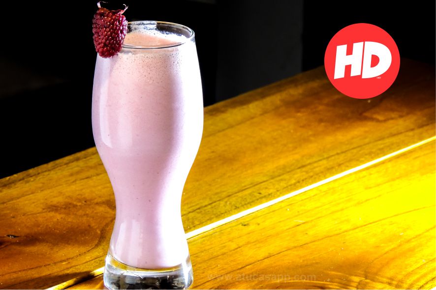 JUGO DE MORA EN LECHE