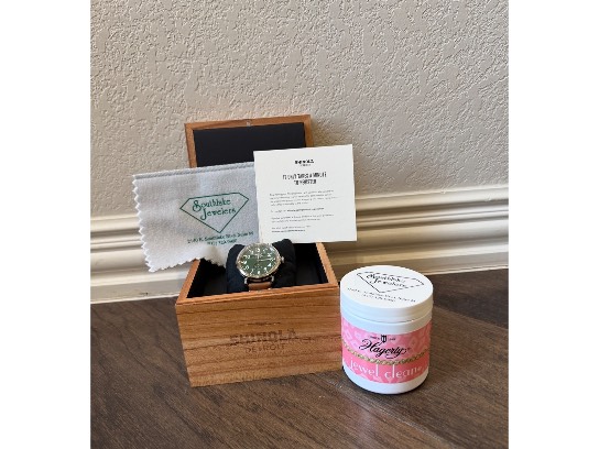 Image of the Item