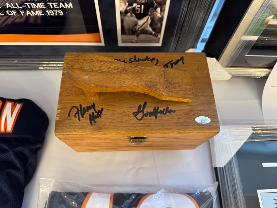 Image of the Item