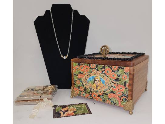 Image of the Item