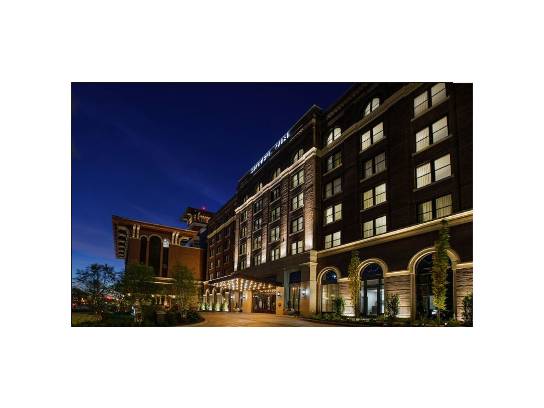 WA Gallery Night | Powered By GiveSmart