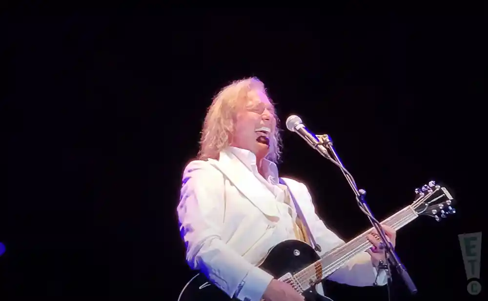 stayin' alive bee gee's tribute band live at parker playhouse in fort lauderdale florida