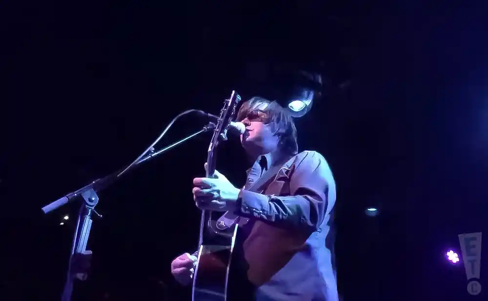 son volt singer singing and playing the guitar live.