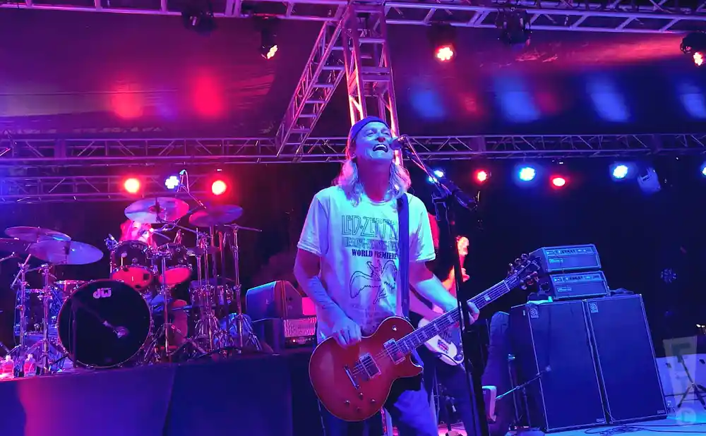 puddle of mudd live at rock yard in indio california