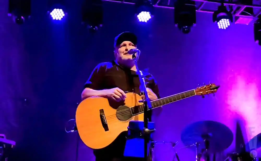 daniel belanger performing in lachute quebec canada