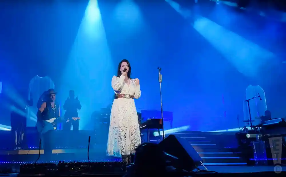 a picture of lana del rey performing on stage in austin texas