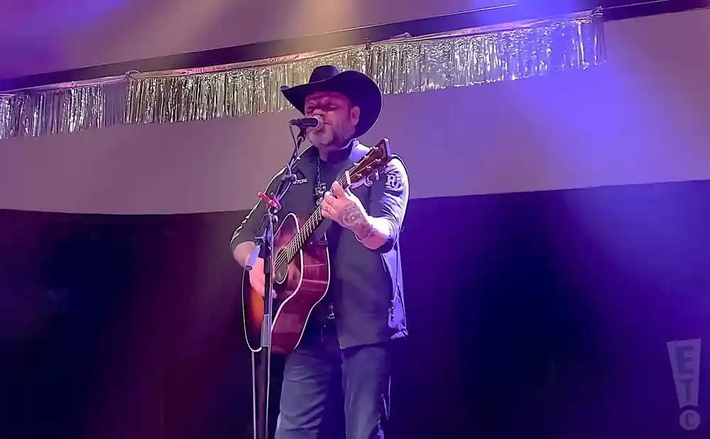 stoney larue performing at cain's ballroom in tulsa oklahoma