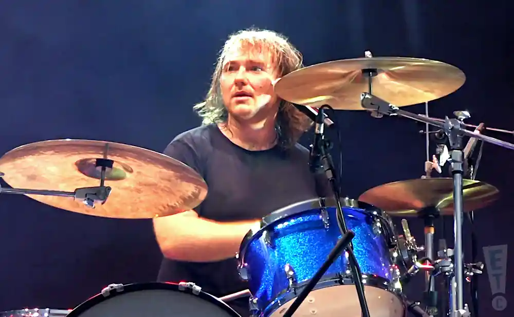 surf curse live at bois de vincennes in paris, france.