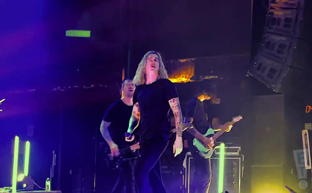 underoath live at the house of blues anaheim in anaheim california