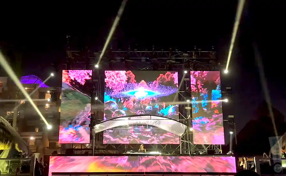 clozee performing on the mainstage at the ember shores in cancun mexico