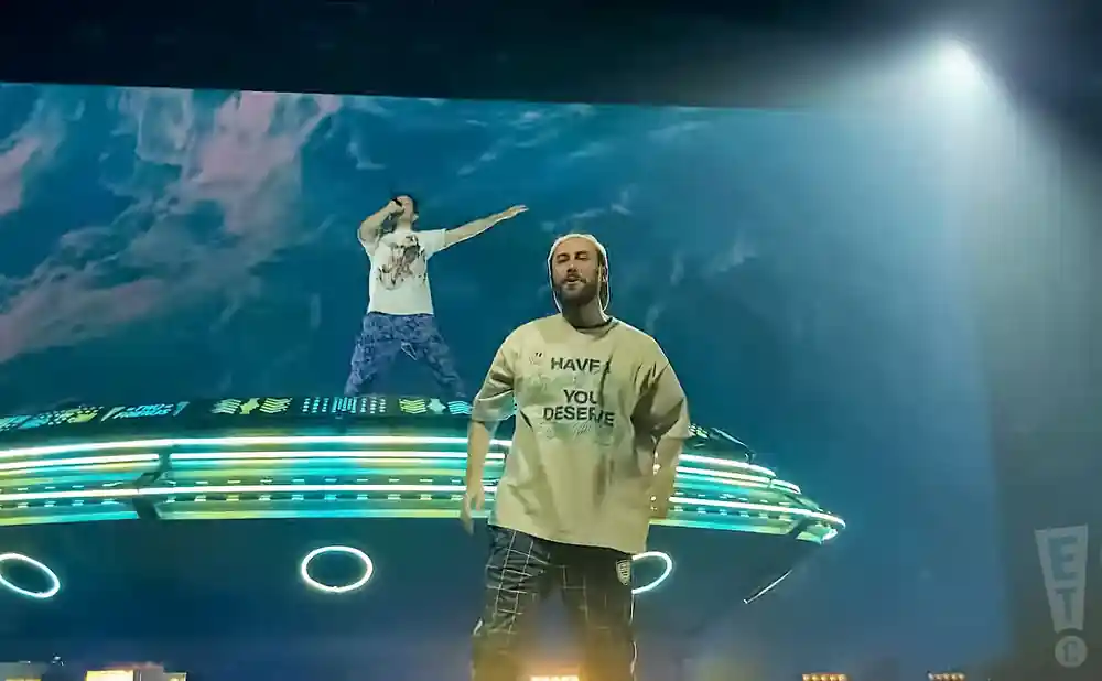 two friends live at south side ballroom in dallas texas