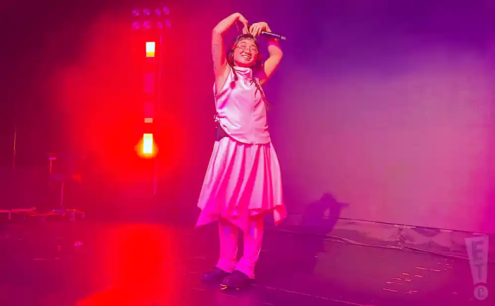 yaeji singing at the showbox in seattle washington