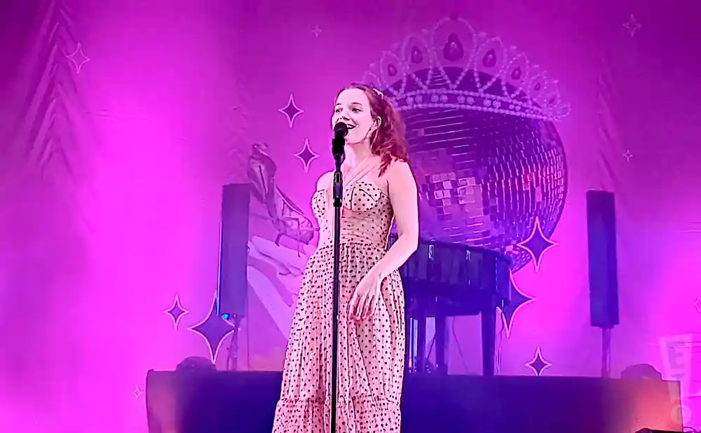 sanah performing at hala parkowa in katowice, poland.