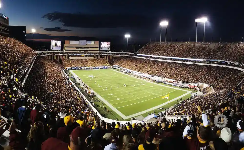 MountainAmericaStadium_PhoenixAZ-Leonardo