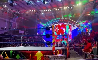 Wrestling ring with large 