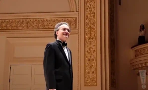 evgeny kissin in a tuxedo at isaac stern auditorium carnegie hall in new york