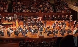 nashville symphony performing on stage 
