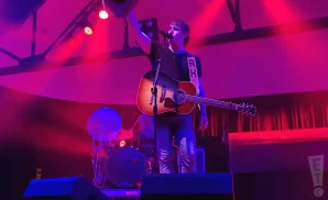 randall king singing at cain’s ballroom in tulsa oklahoma