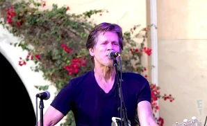 kevin bacon of the bacon brothers lead singer singing live