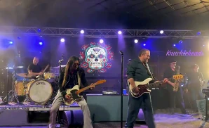 the mavericks performing on stage at the pageant in kansas city missouri