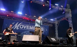 a live performance of movements at slam dunk south 2023