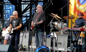 los lobos playing at westville music bowl in new haven connecticut