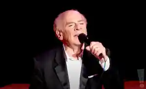 art garfunkel singing live in new york city's town hall.