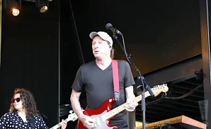 adrian belew performing at rabbit rabbit in asheville north carolina