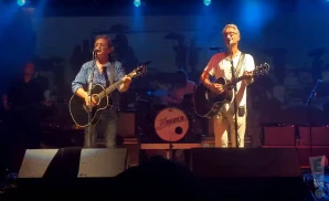 america (the band) live at shorefront park in long island new york