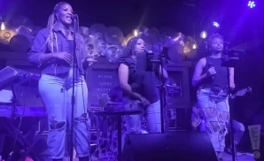 gospel singers singing at gospel brunch