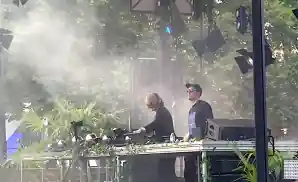 bob moses djing at higher ground seattle 2023.