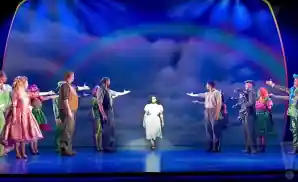 the cast of the wizard of oz theater show at curtain call.