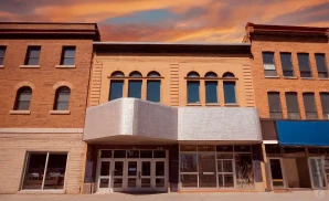 WarnerTheatre(PA)_EriePA-Leonardo