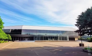 an exterior promotional venue picture of portland veterans memorial coliseum during the day