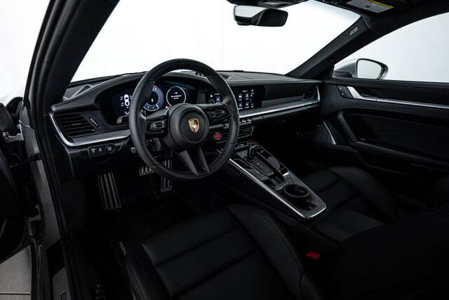 2025 911 Carrera S picture #4