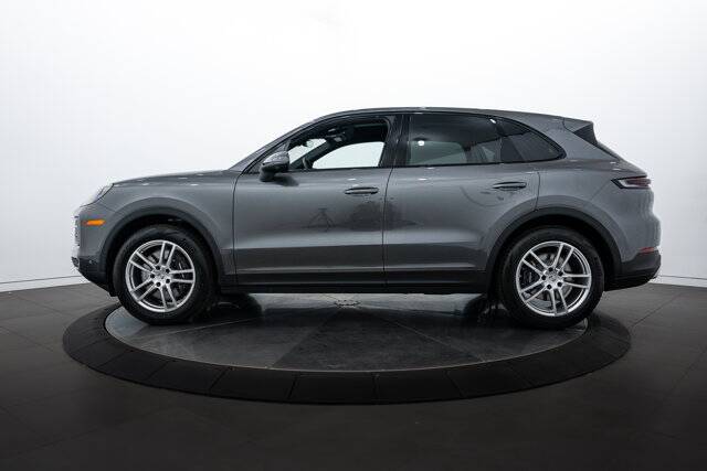 2025 Cayenne picture #2