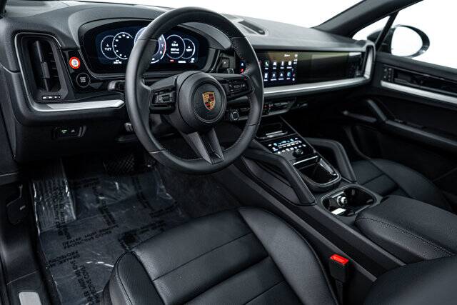 2025 Cayenne picture #4