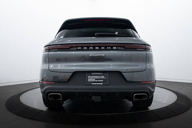 2025 Cayenne picture #6