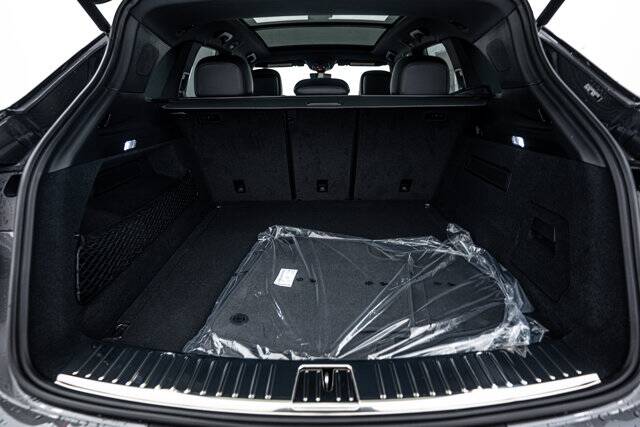 2025 Cayenne picture #14