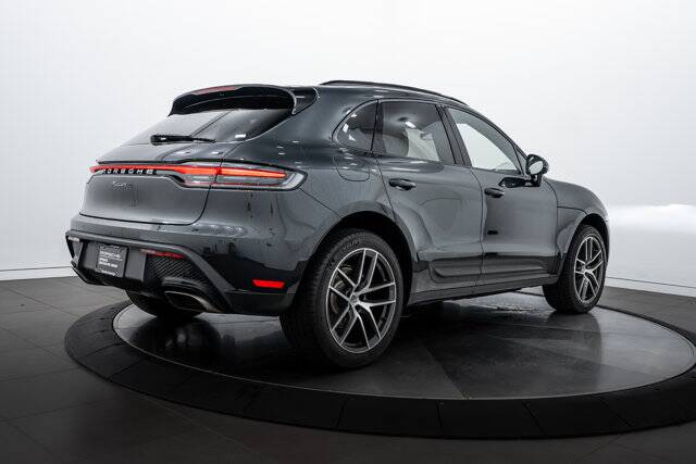 2025 Macan picture #7
