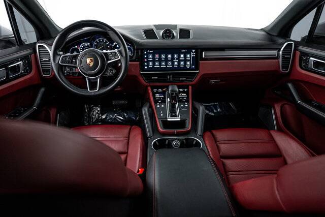 2022 Cayenne Platinum Edition E-Hybrid picture #14