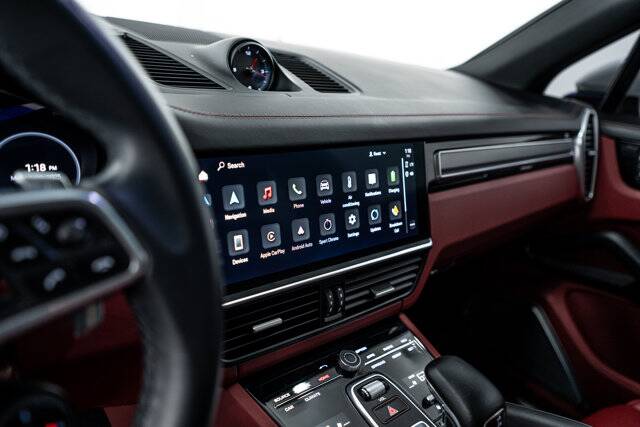 2022 Cayenne Platinum Edition E-Hybrid picture #16