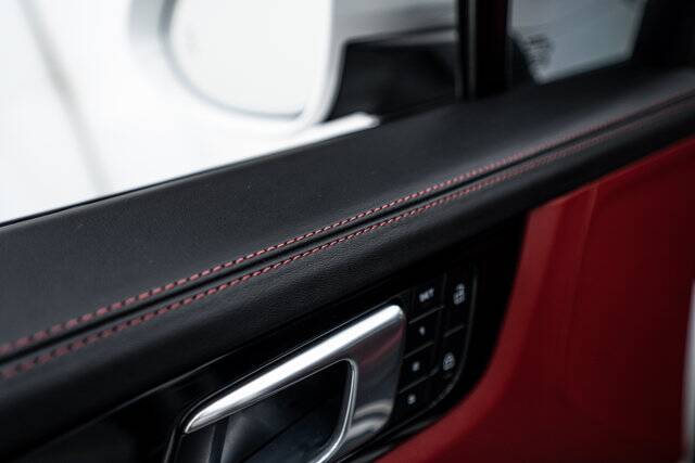 2022 Cayenne Platinum Edition E-Hybrid picture #20