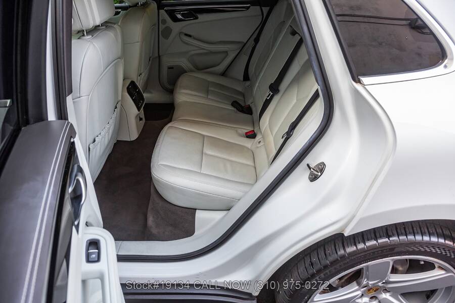 2015 Macan S picture #20