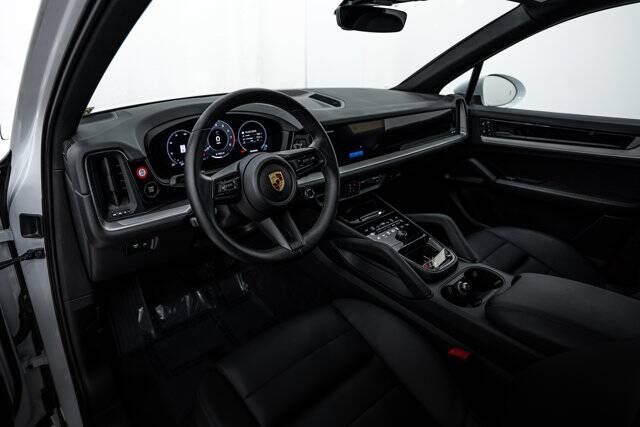 2024 Cayenne picture #4
